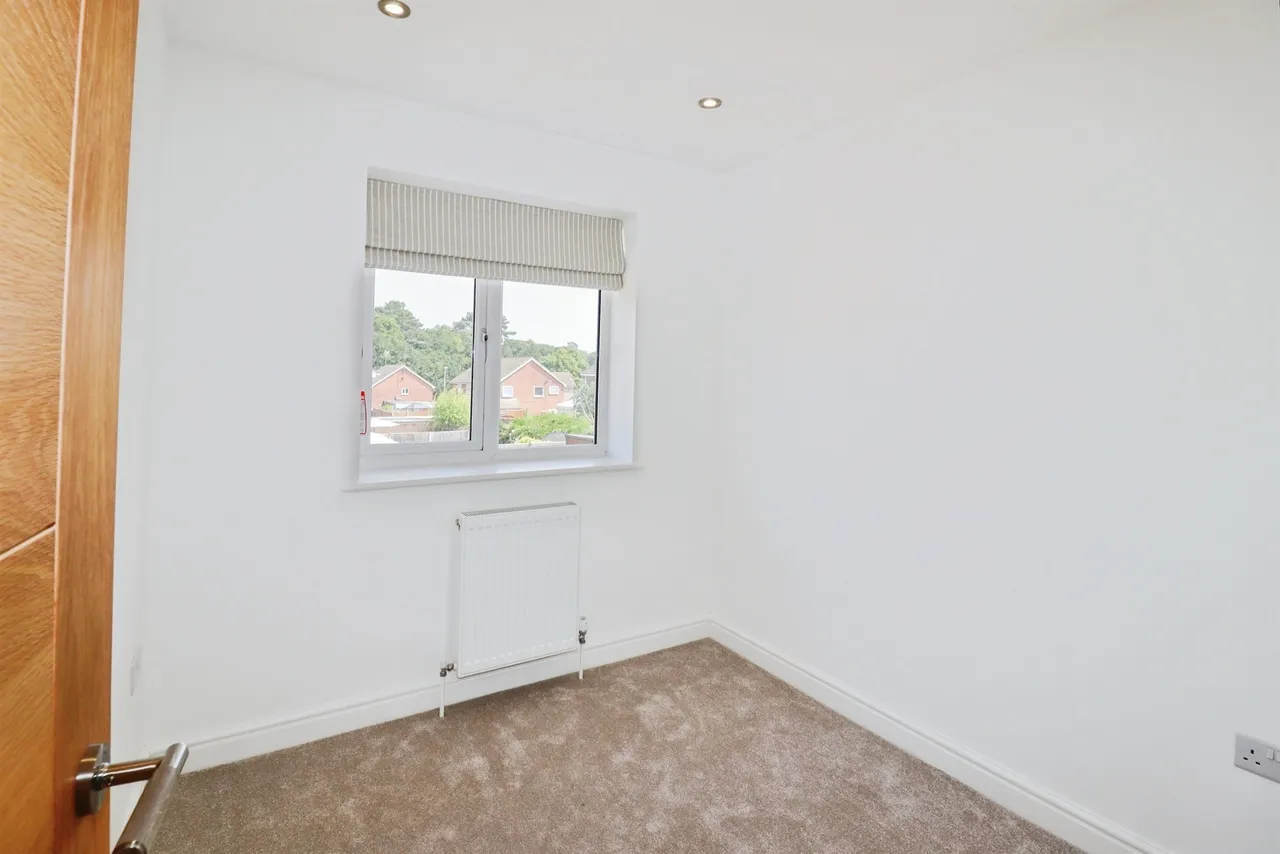 Admirals Way, THETFORD, photo 11