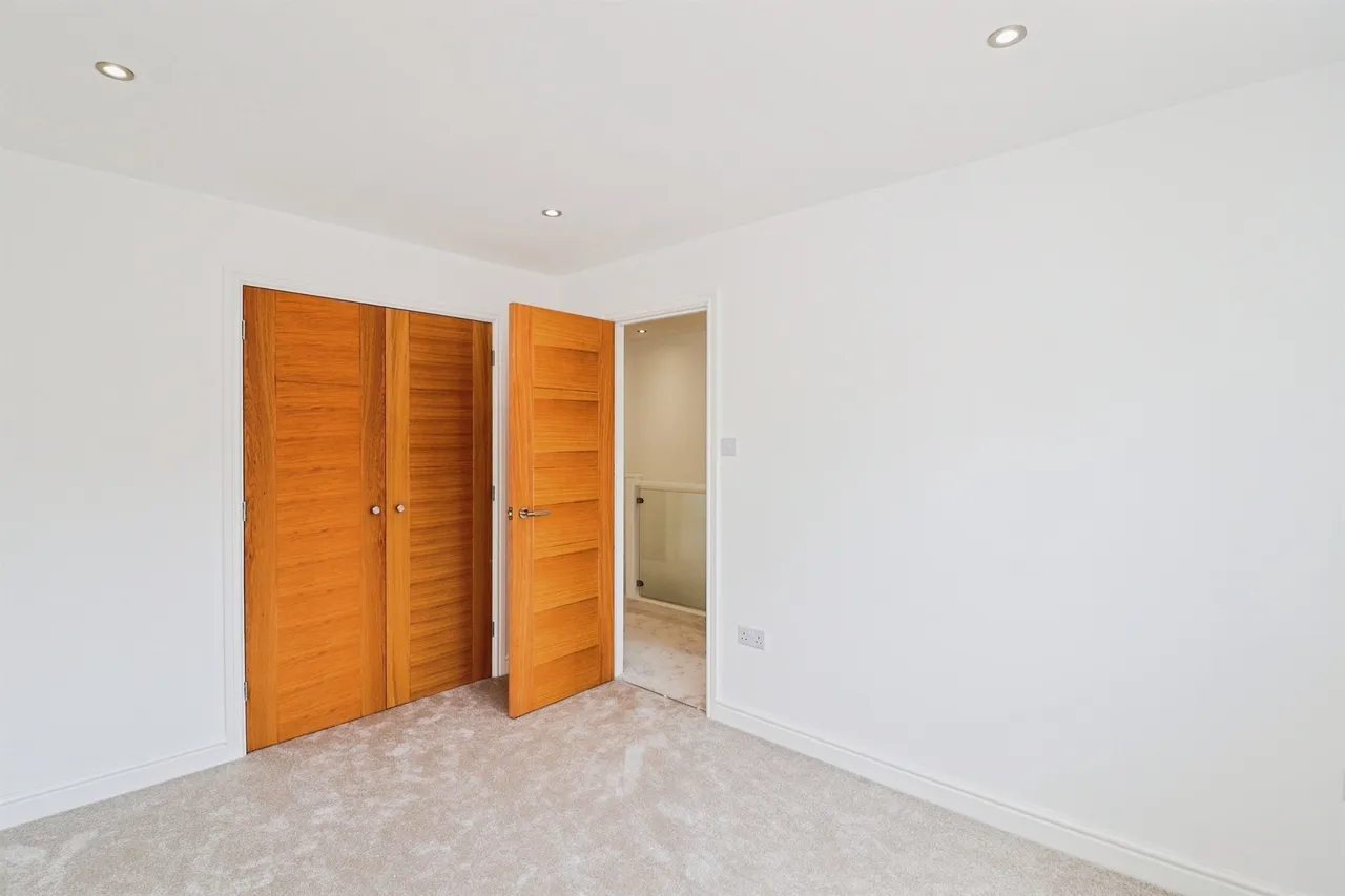 Admirals Way, THETFORD, photo 10