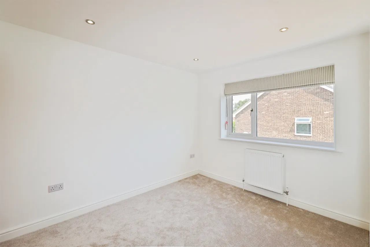 Admirals Way, THETFORD, photo 12
