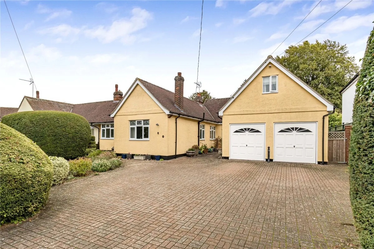 5 bed house for sale, with 5 bedrooms in Saffron Walden, CB11