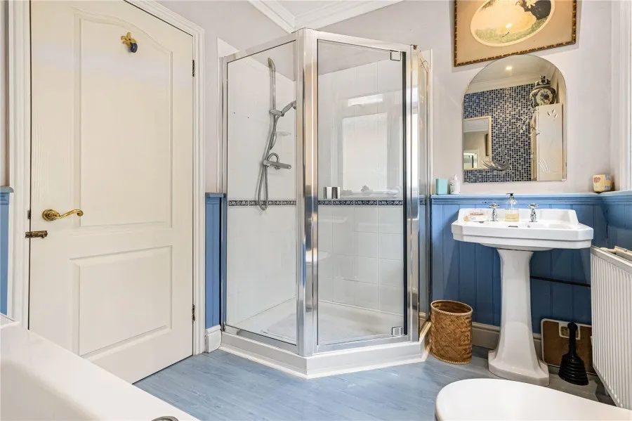 with 5 bedrooms in Saffron Walden, CB11, photo 28