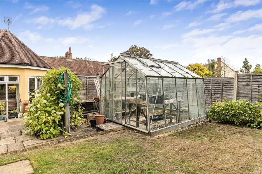 with 5 bedrooms in Saffron Walden, CB11, photo 27