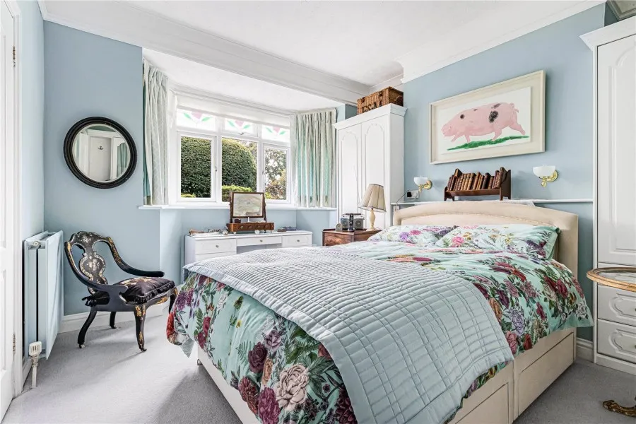 with 5 bedrooms in Saffron Walden, CB11, photo 11