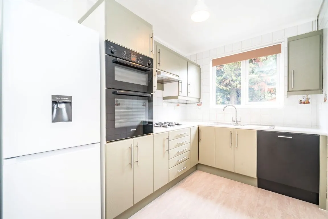 Princes Avenue, W3, photo 4