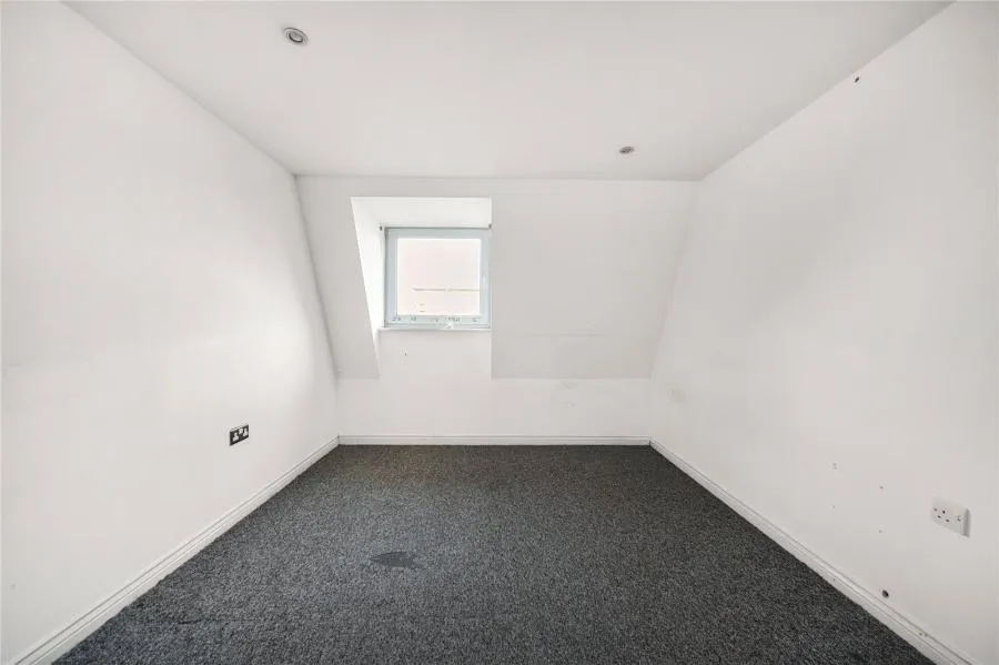 London Road, Kingston upon Thames, KT2, photo 6