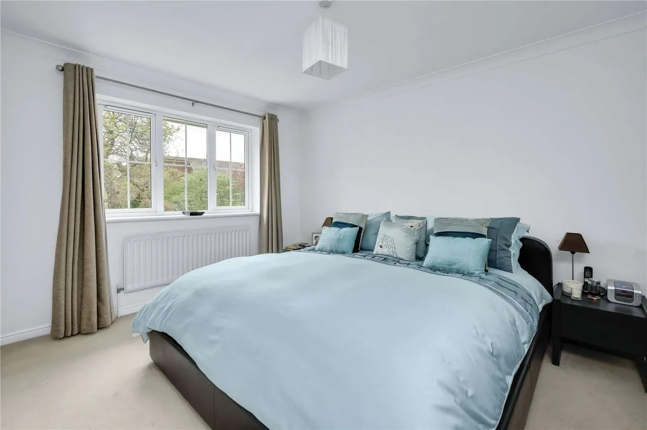 Lower Sand Hills, Long Ditton, Surbiton, Surrey, KT6 6RP, photo 7