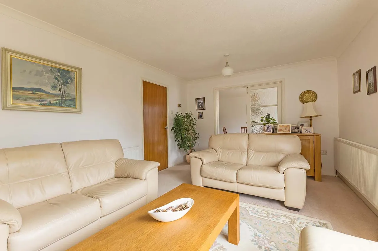 Hemsdale, Cranbrook Drive, Maidenhead, Berkshire SL6 6SL, photo 4