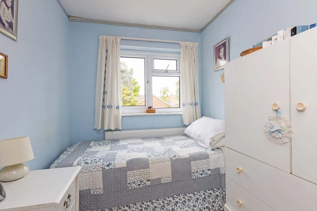 Hemsdale, Cranbrook Drive, Maidenhead, Berkshire SL6 6SL, photo 16