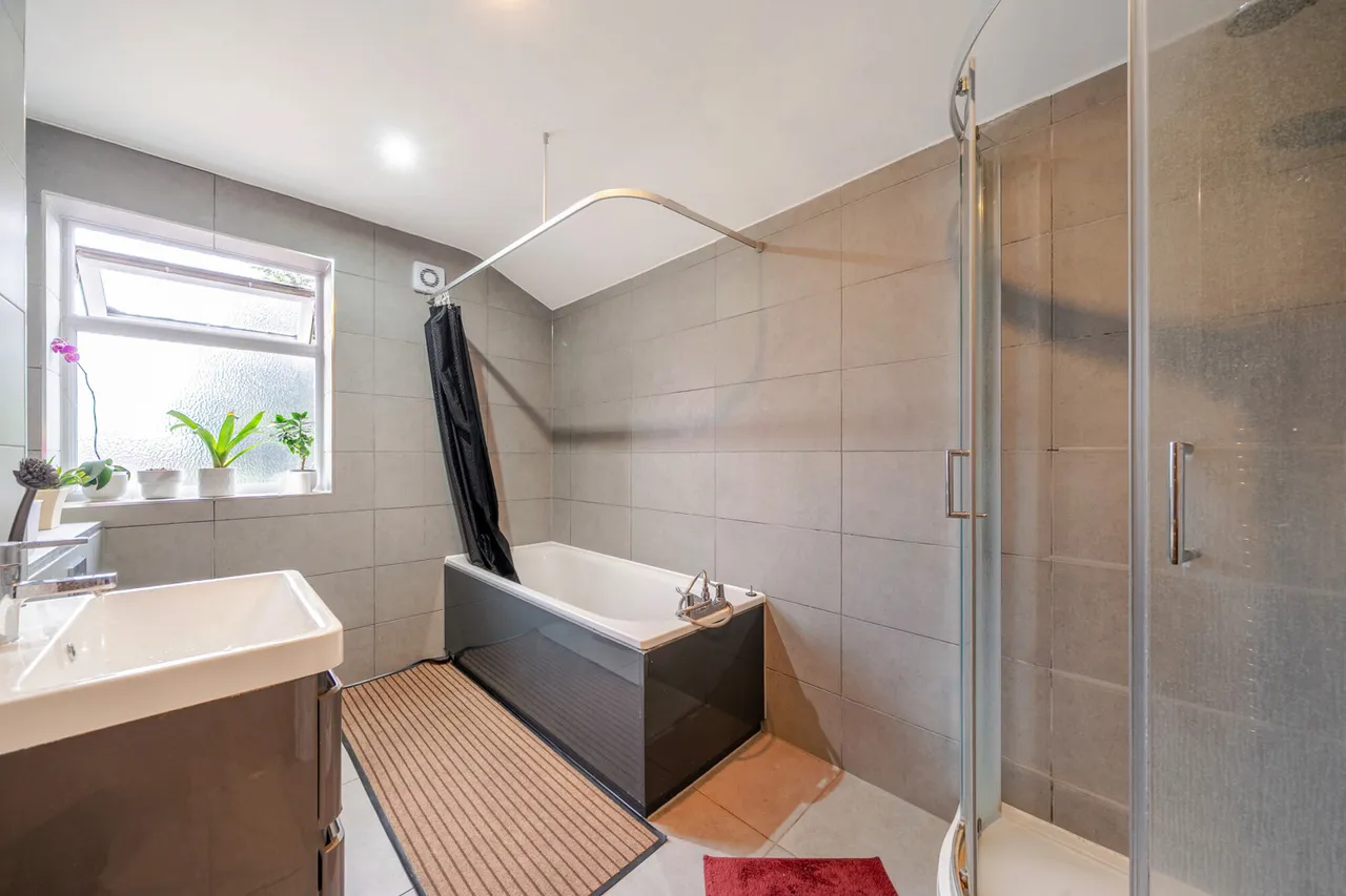 Myrtledene Road, SE2, photo 6