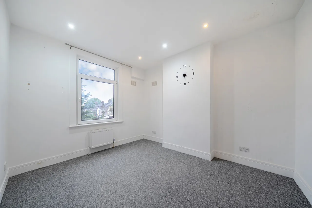 Myrtledene Road, SE2, photo 14