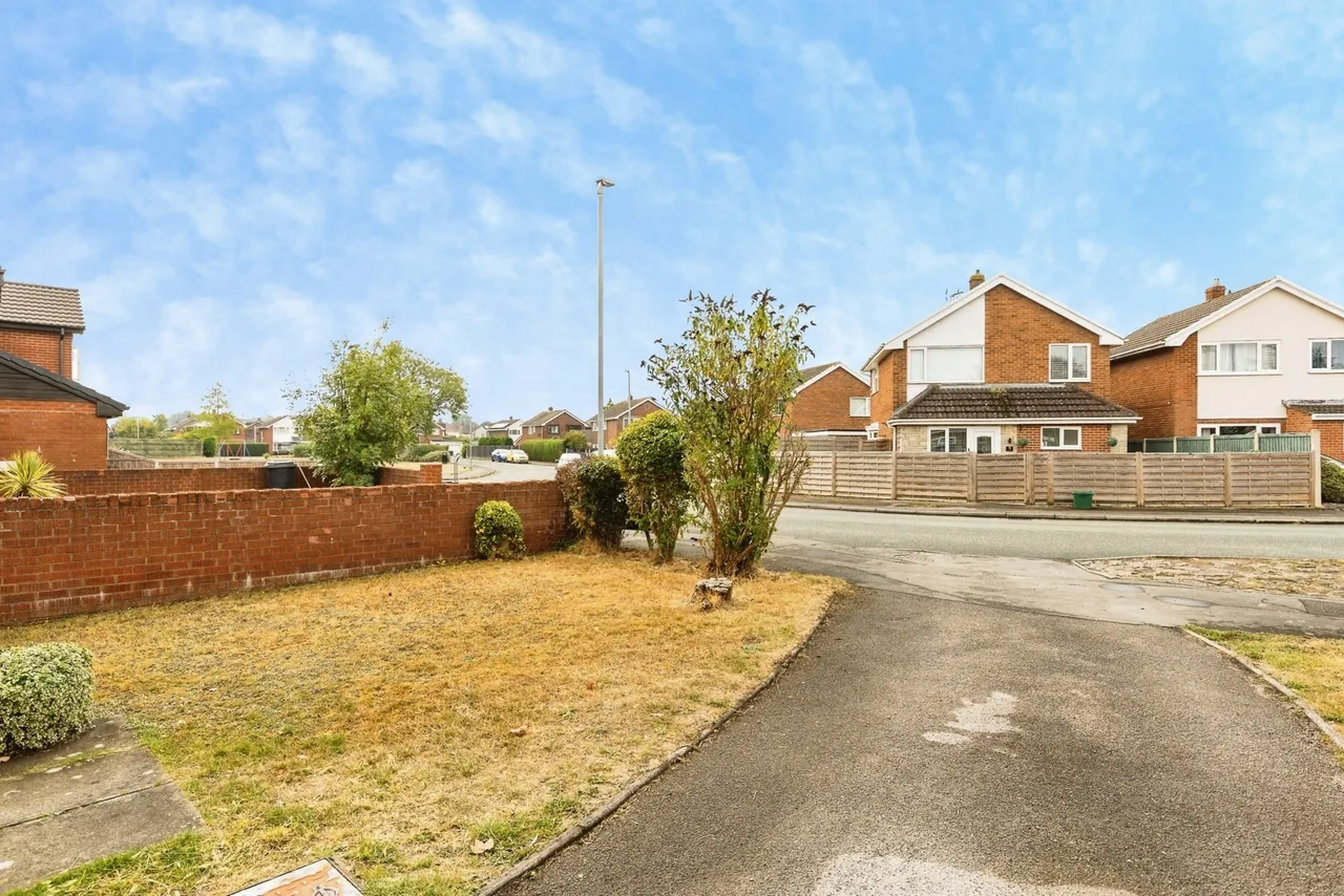 Ffordd Garmonydd, Wrexham, LL12, photo 19