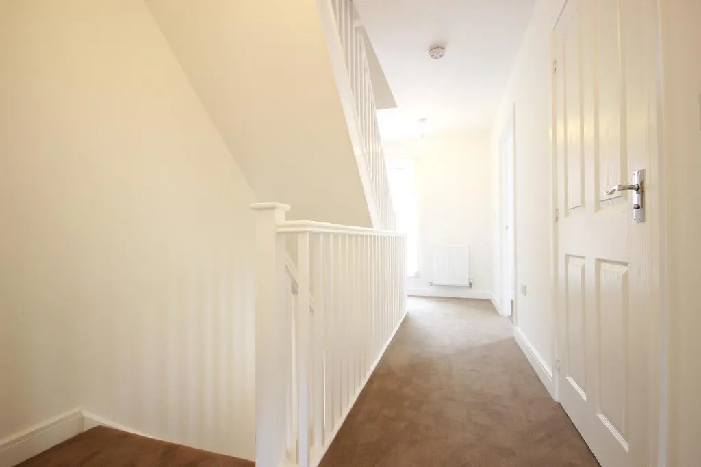 Campus Avenue, Dagenham, RM8, photo 6