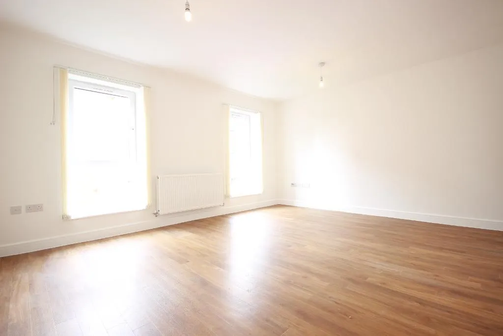 Campus Avenue, Dagenham, RM8, photo 7