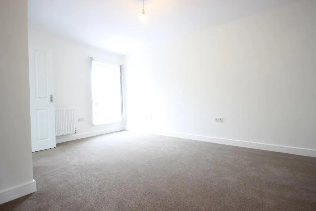 Campus Avenue, Dagenham, RM8, photo 14