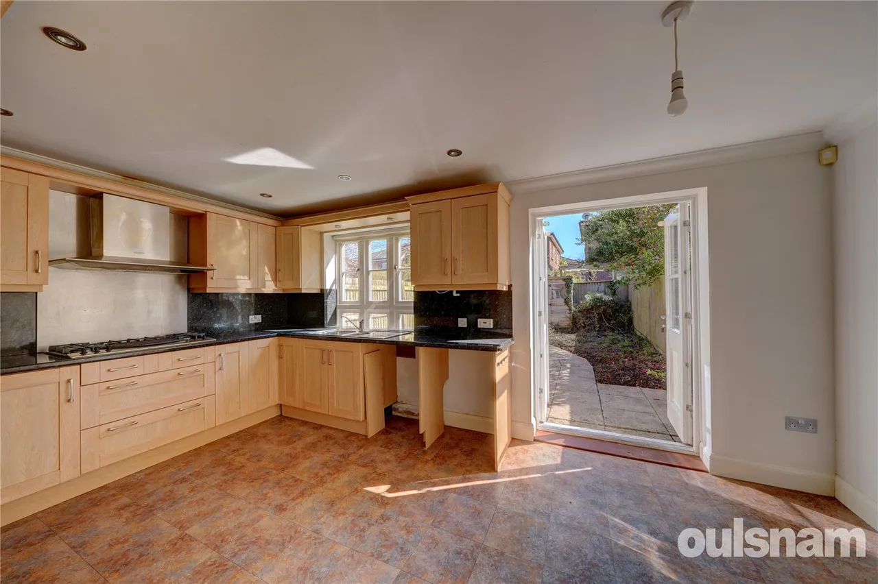 Hammond Court, Galton Way, Hadzor, Droitwich, WR9 7EY, photo 3