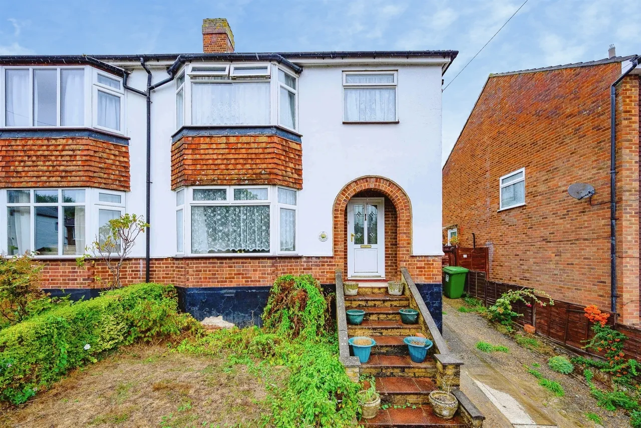 3 bed house for sale — West Valley Road, Hemel Hempstead