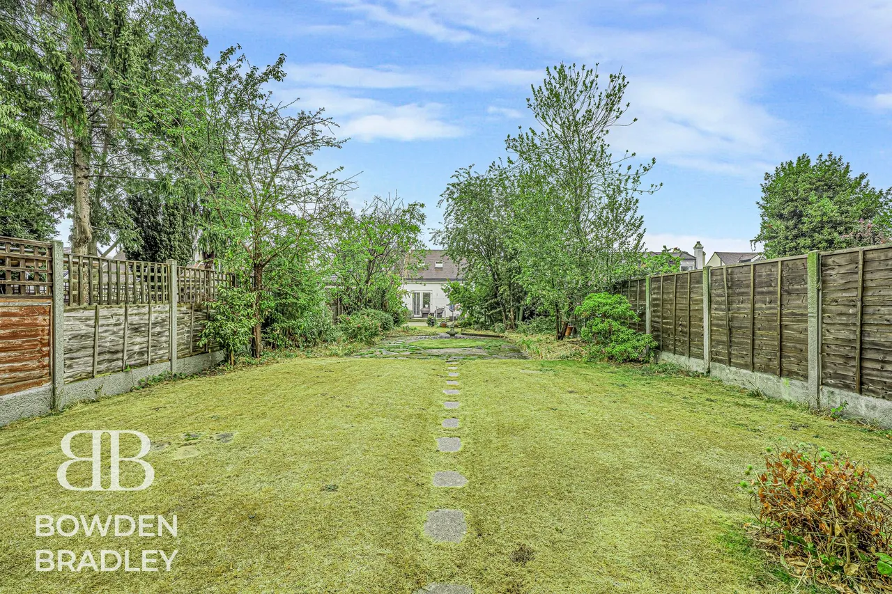 Levett Gardens, Goodmayes, IG3, photo 2