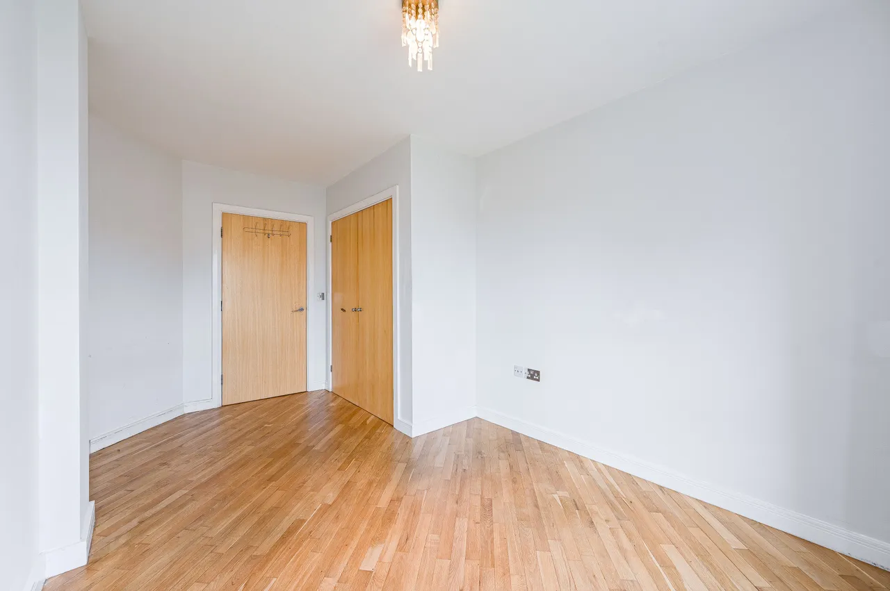 43 Catalpa Court, Hither Green Lane, London, photo 12