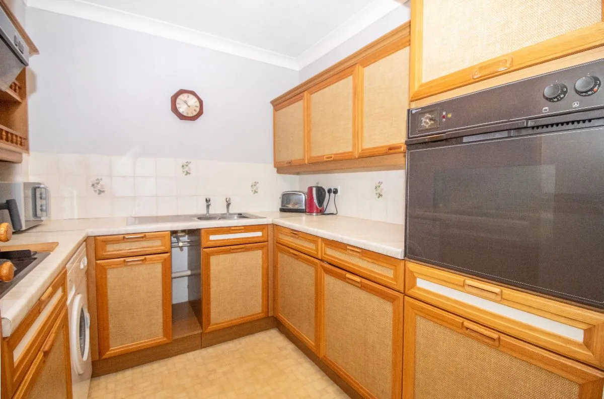Havant Road, Horndean, Waterlooville, PO8 0XA, photo 11