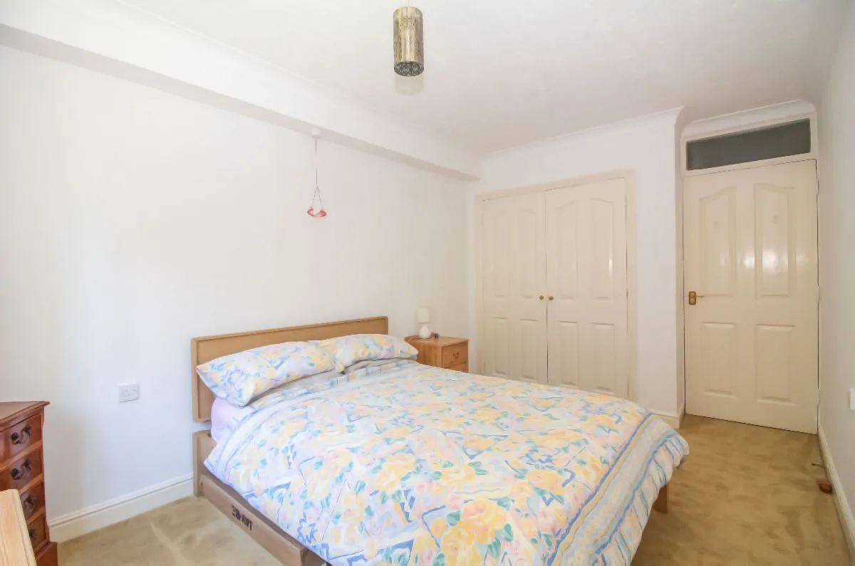 Havant Road, Horndean, Waterlooville, PO8 0XA, photo 6
