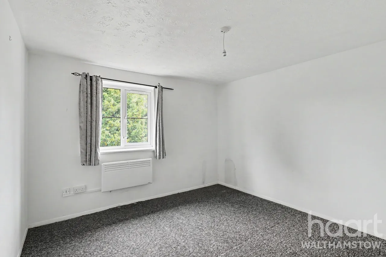 Yunus Khan Close, London, E17, photo 5