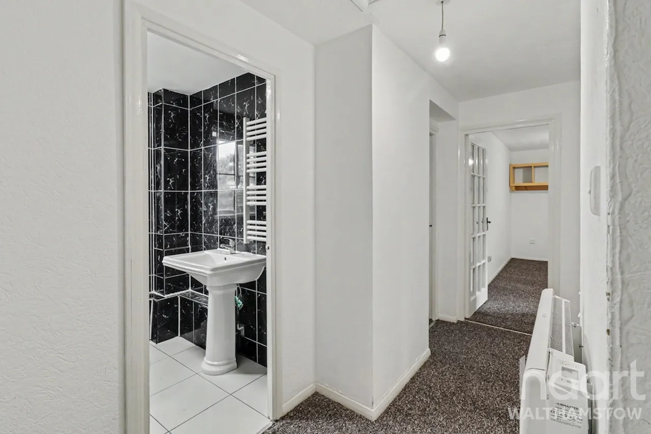 Yunus Khan Close, London, E17, photo 6