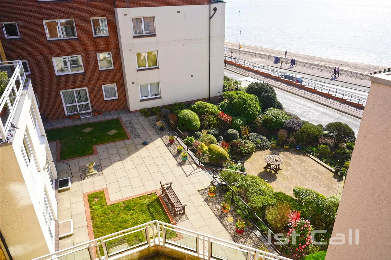 Holland Road, Westcliff-On-Sea, photo 11
