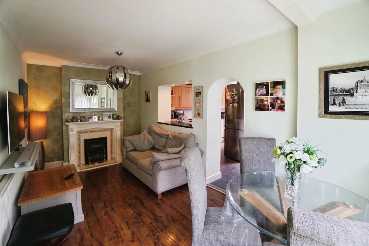 Rowan Crescent, Bradmore, WV3, photo 6