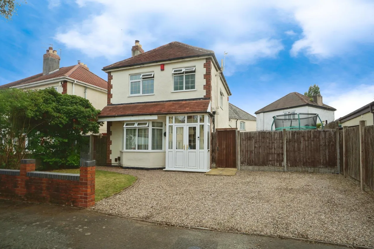 3 bed house for sale, Rowan Crescent, Bradmore, WV3