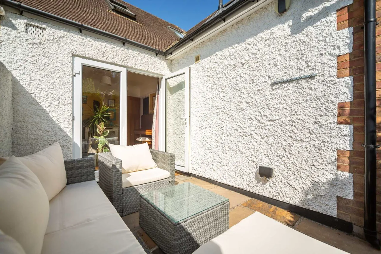 Delce Road, Rochester, Kent, ME1 2ET, photo 16