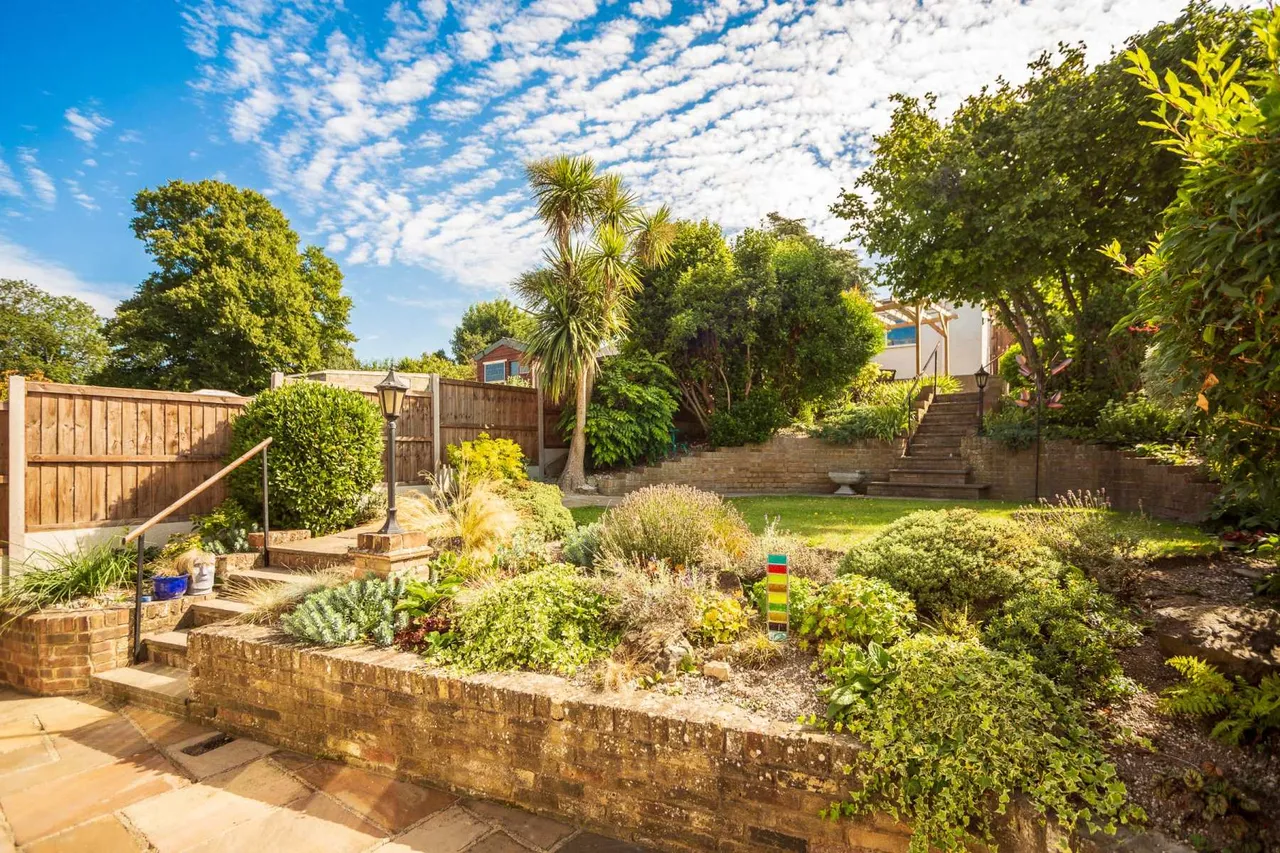 Delce Road, Rochester, Kent, ME1 2ET, photo 13