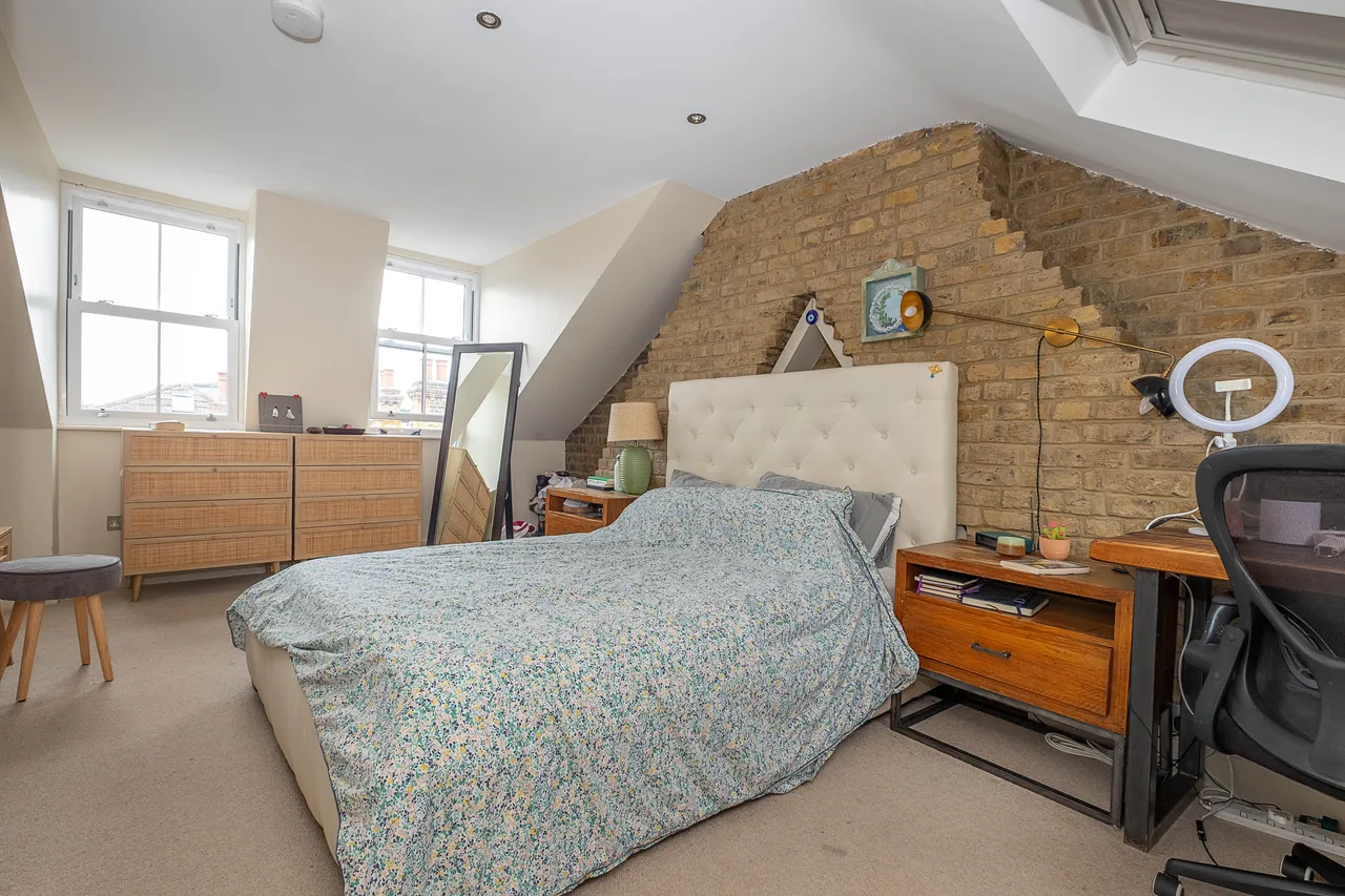 Salford Road, London, SW2, photo 10