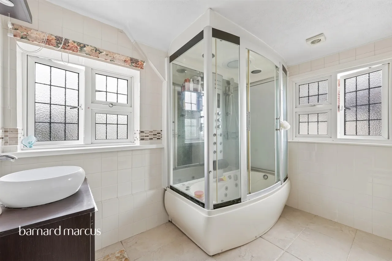 Holmsley Close, New Malden, KT3, photo 12