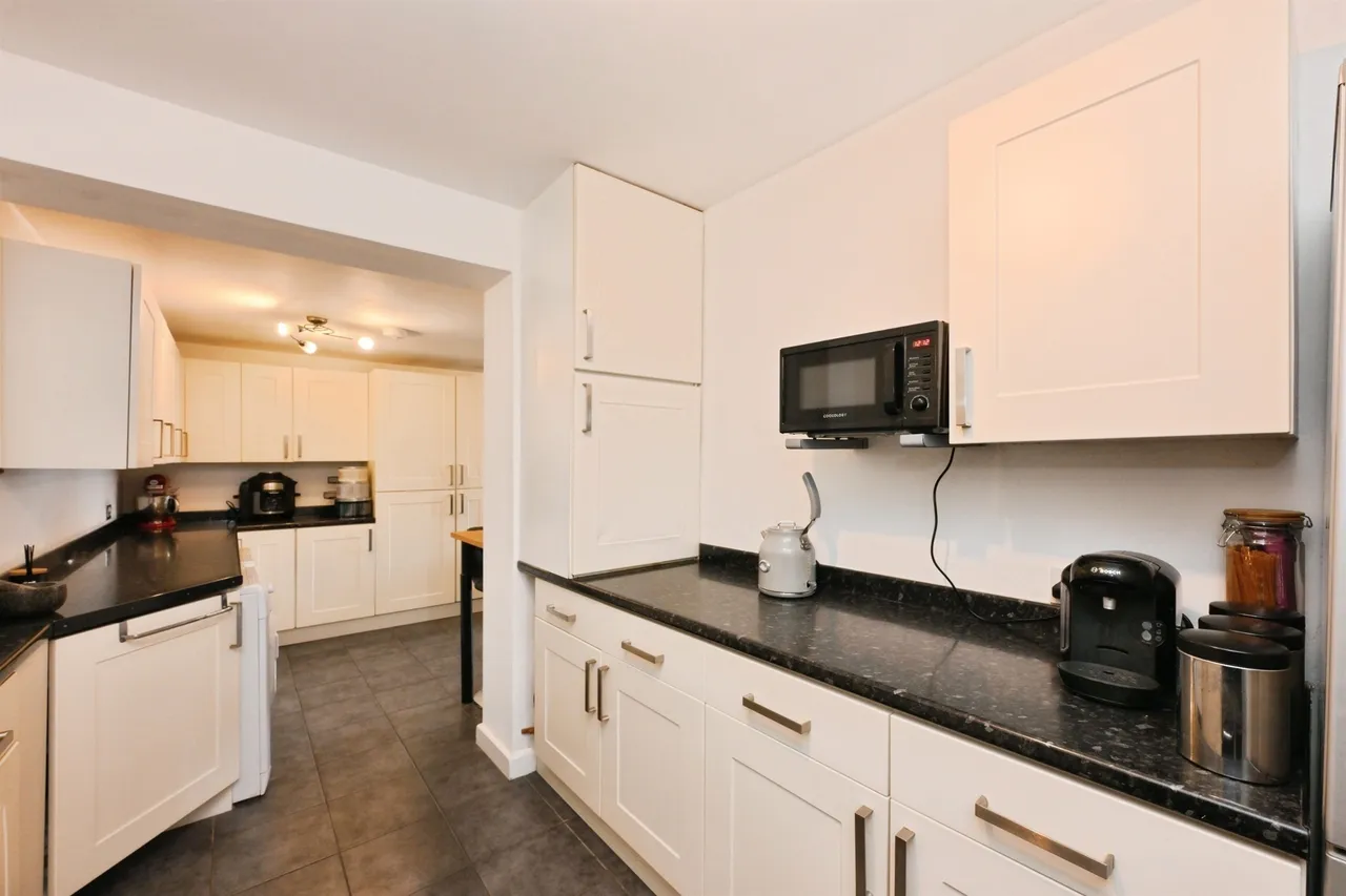 Wavell Close, Cheshunt, Waltham Cross, photo 6