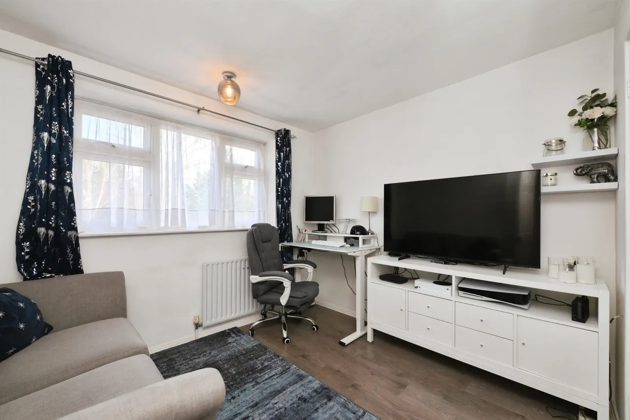 Wavell Close, Cheshunt, Waltham Cross, photo 11