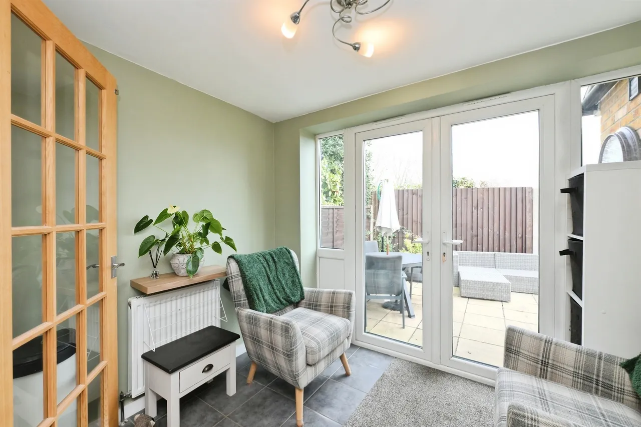 Wavell Close, Cheshunt, Waltham Cross, photo 9