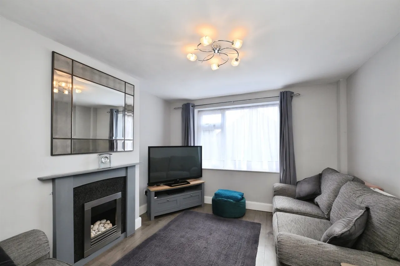 Wavell Close, Cheshunt, Waltham Cross, photo 2