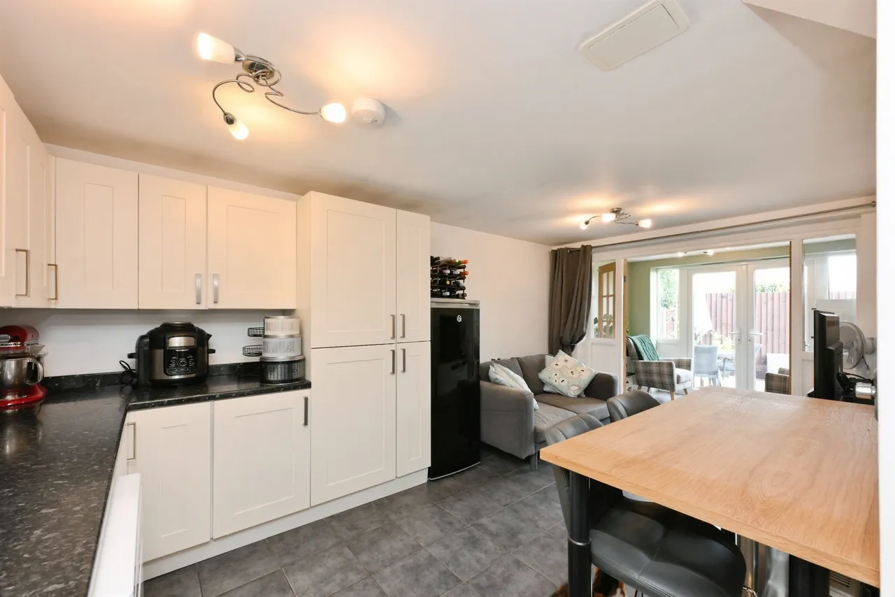 Wavell Close, Cheshunt, Waltham Cross, photo 7