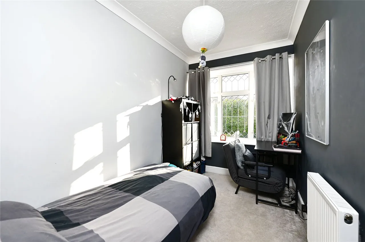 Kingston Road, Staines, TW18, photo 15