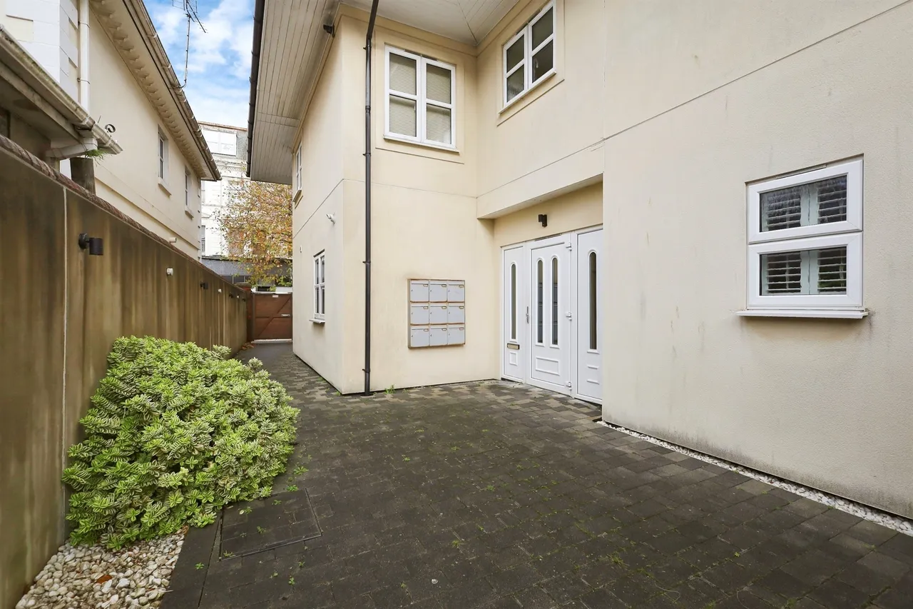 Lismore Road, Eastbourne, BN21, photo 14
