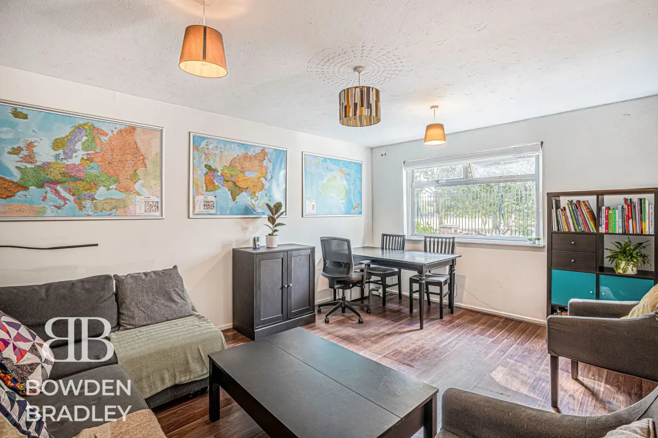 Aileen Walk, Stratford, E15, photo 27