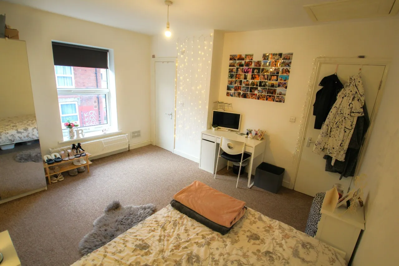 Thornville Grove, Hyde Park, LS6, photo 7