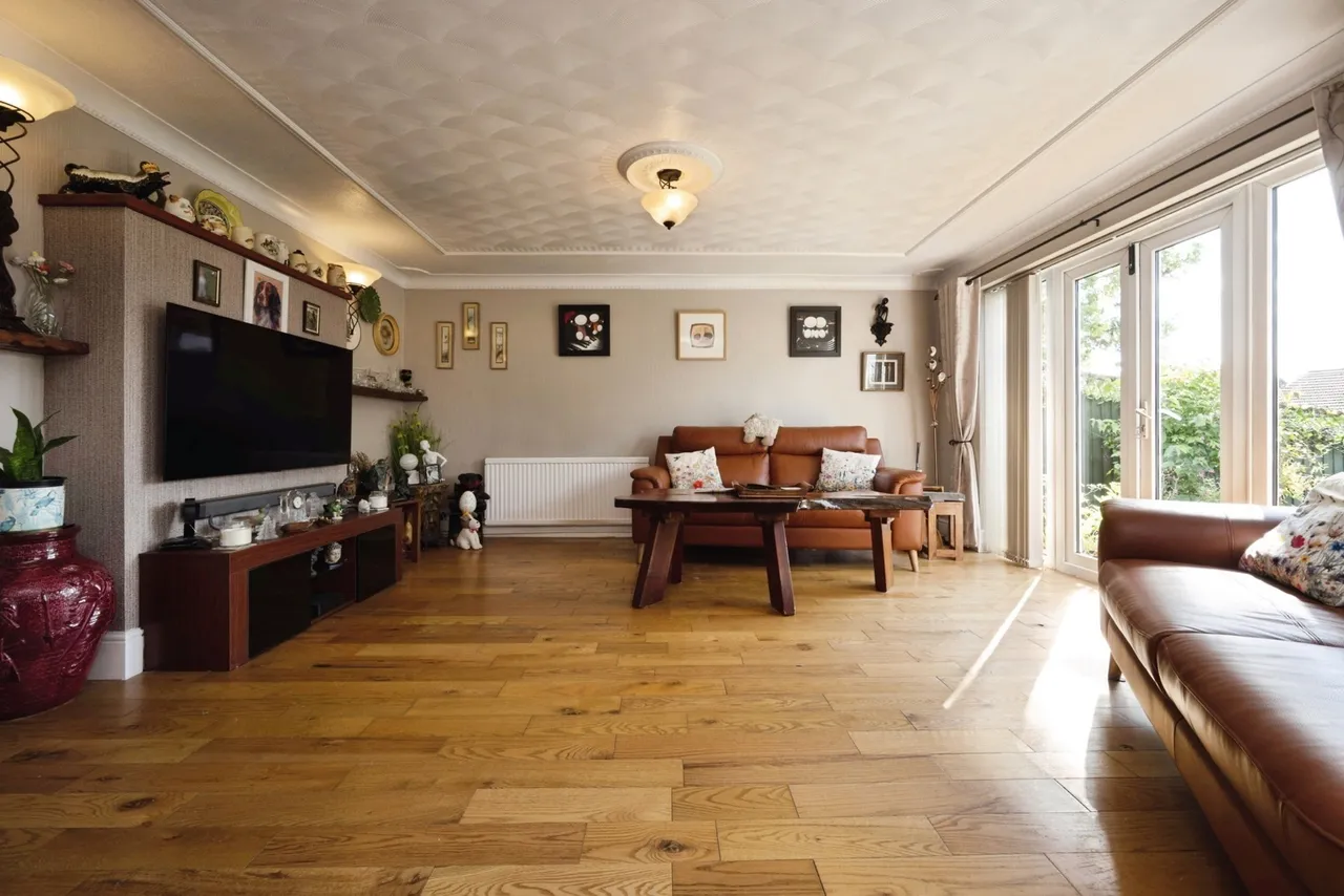 Sutherland Place, Luton, Bedfordshire, LU1, photo 4