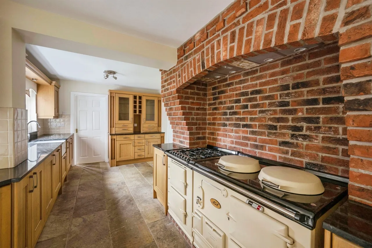 Saundby Close, Bessacarr, Doncaster, photo 5