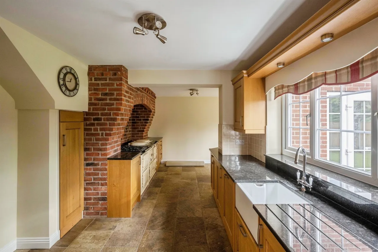 Saundby Close, Bessacarr, Doncaster, photo 8