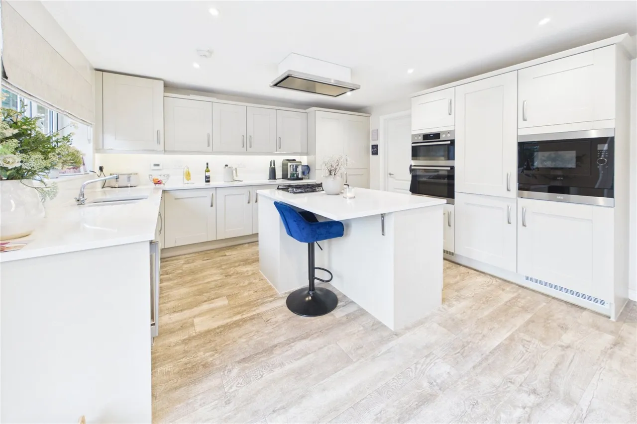 Cook Grove, Spencers Wood, RG7, photo 6