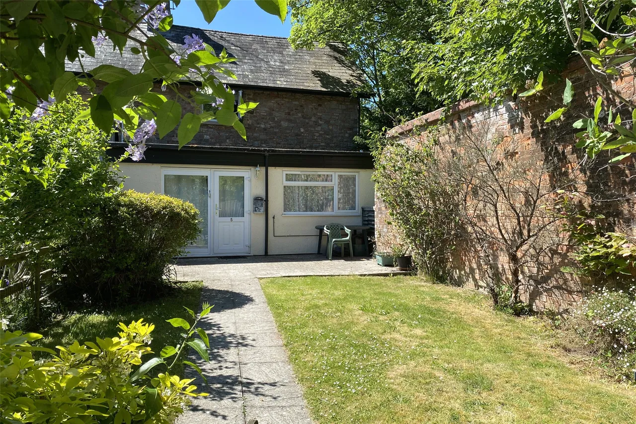 Mantle Street, Wellington, TA21, photo 11