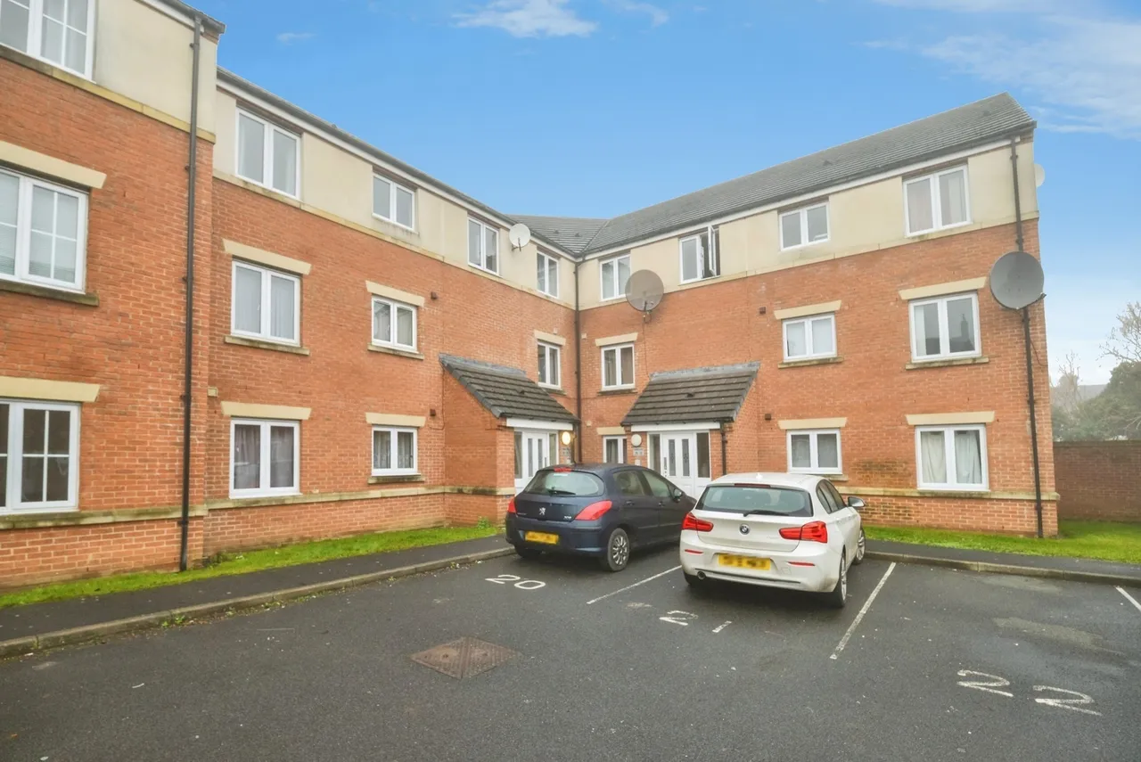 2 bed flat for sale — Clough Close, Middlesbrough, North Yorkshire, TS5
