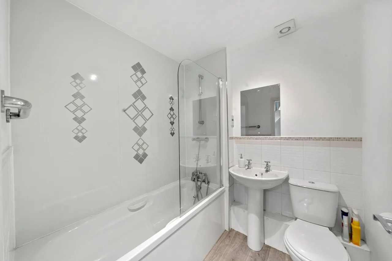 Summercroft Close, Golborne, Warrington, WA3 3WL, photo 9