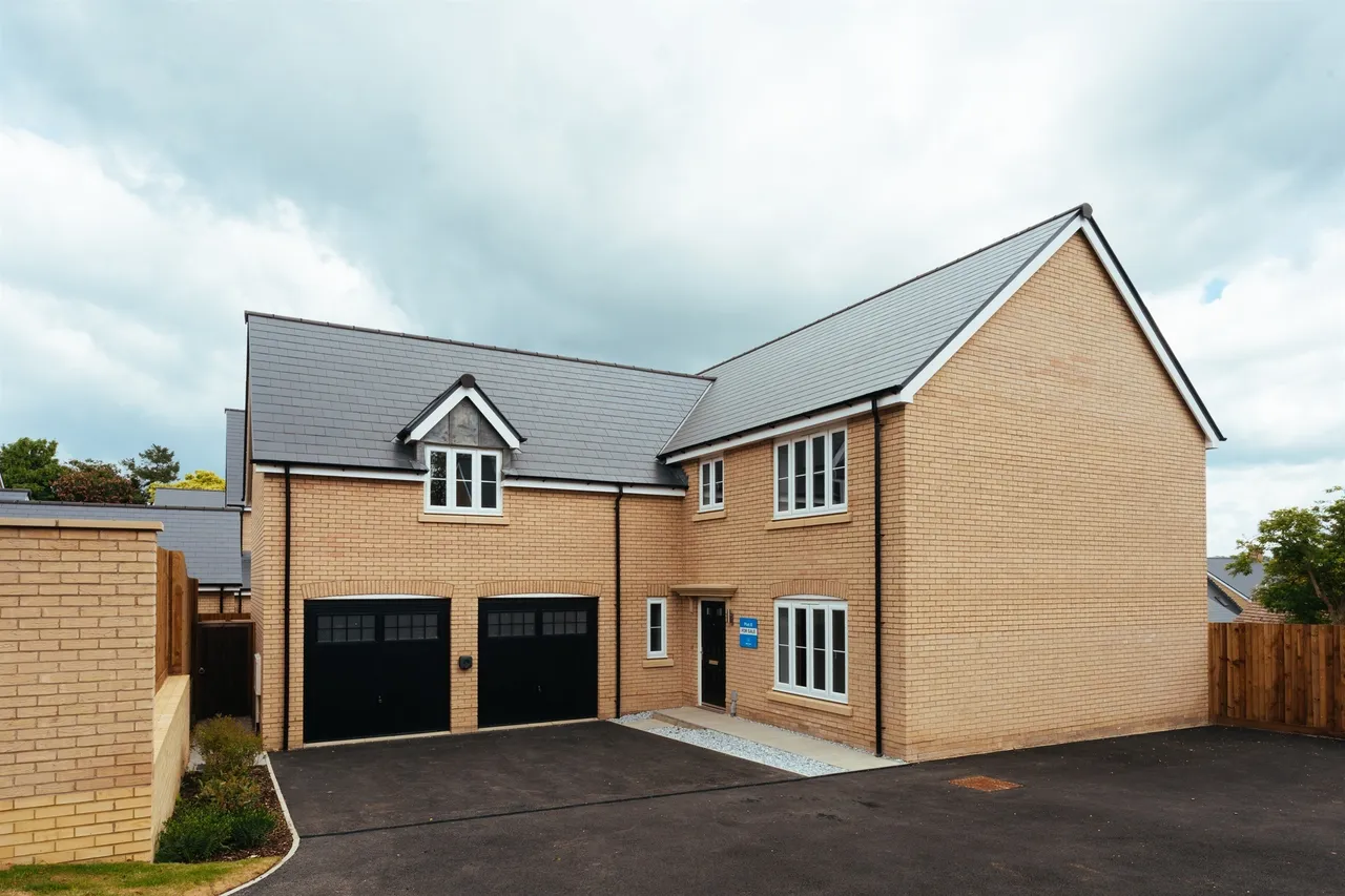 5 bed house for sale — Orchard Close, Ketton, Stamford
